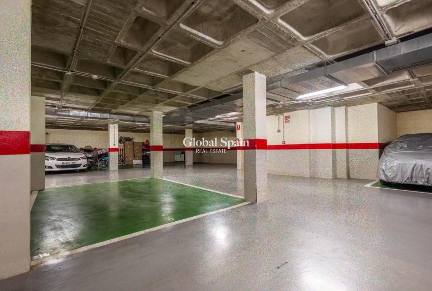 Resale - APARTMENT -
TORREVIEJA - Center