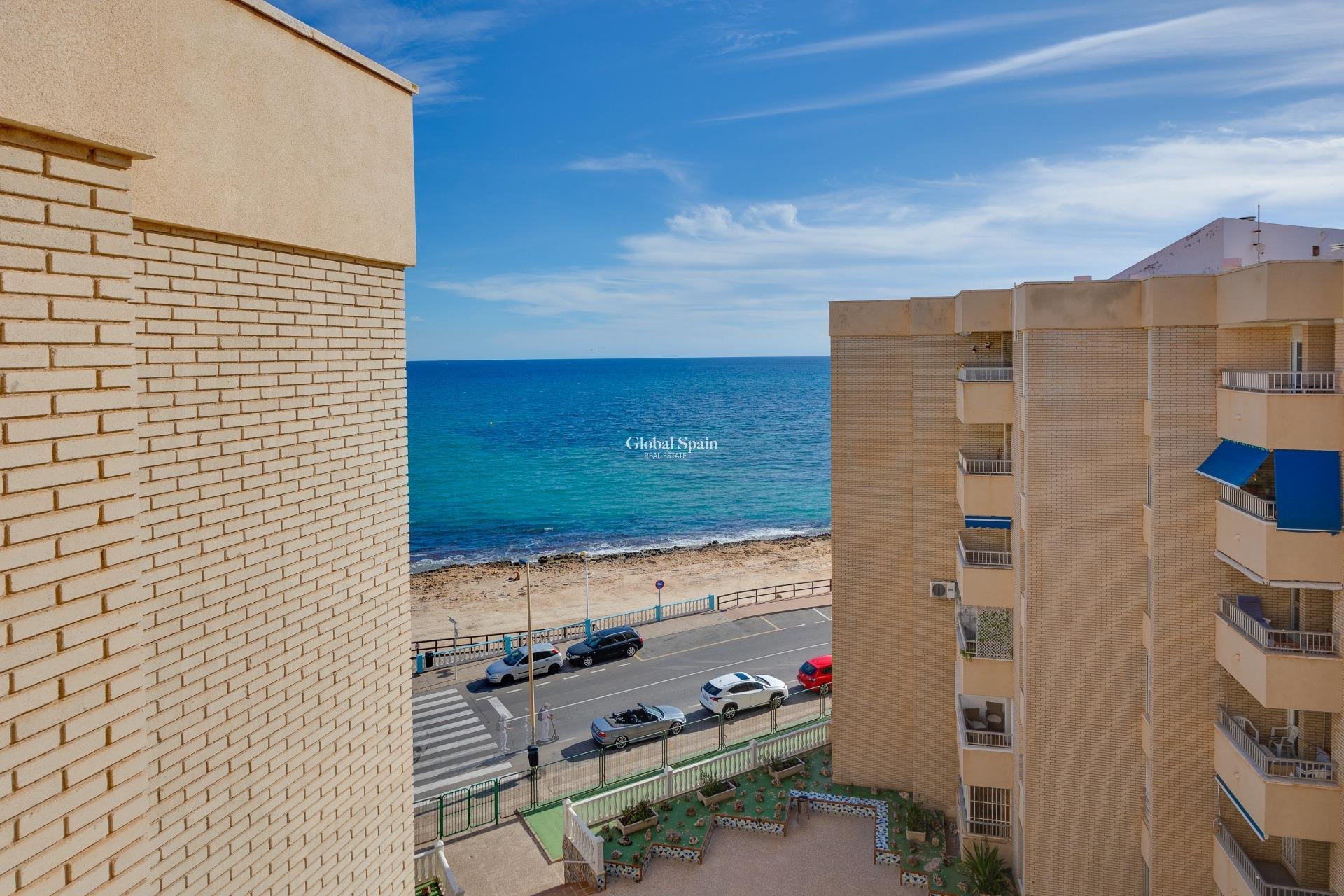 Resale - APARTMENT -
TORREVIEJA - Center