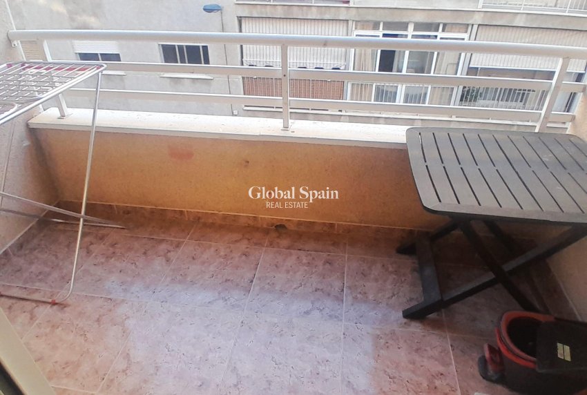 Resale - APARTMENT -
TORREVIEJA - Center