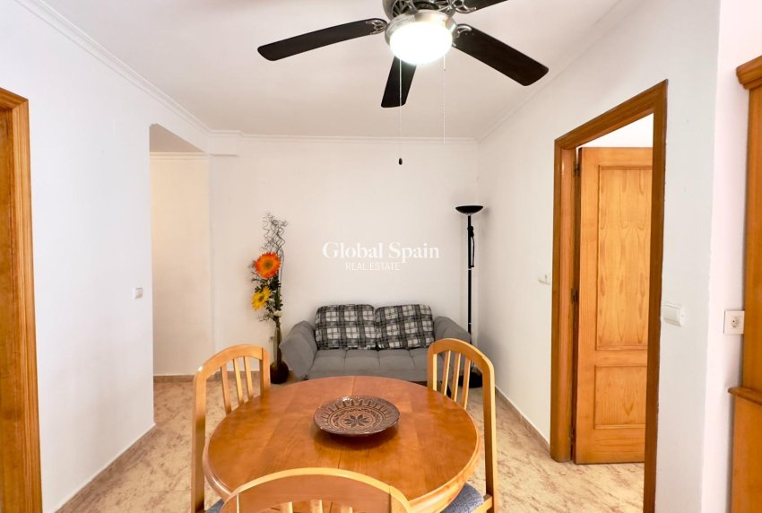 Resale - APARTMENT -
TORREVIEJA - Center