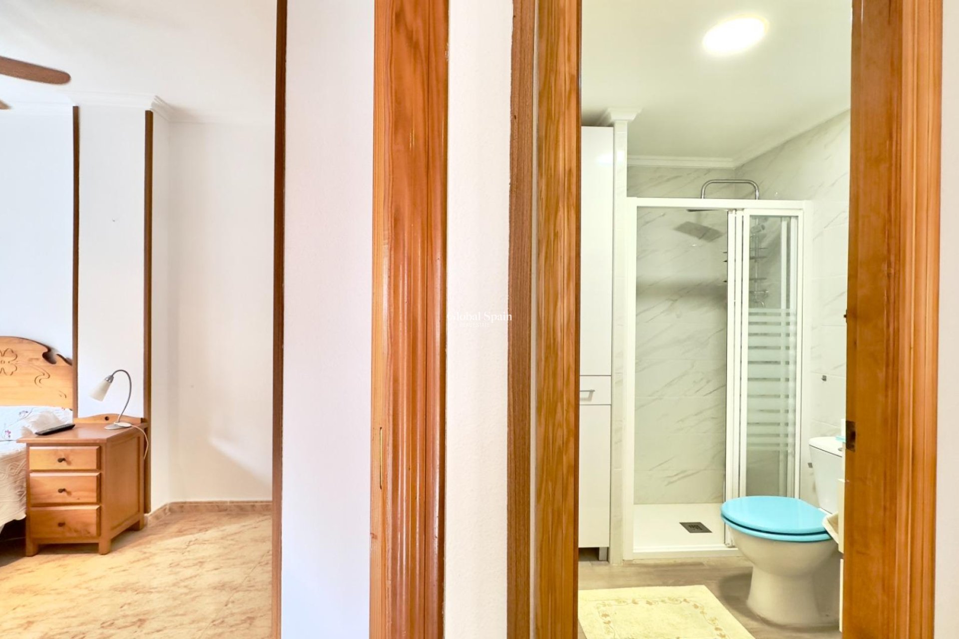 Resale - APARTMENT -
TORREVIEJA - Center