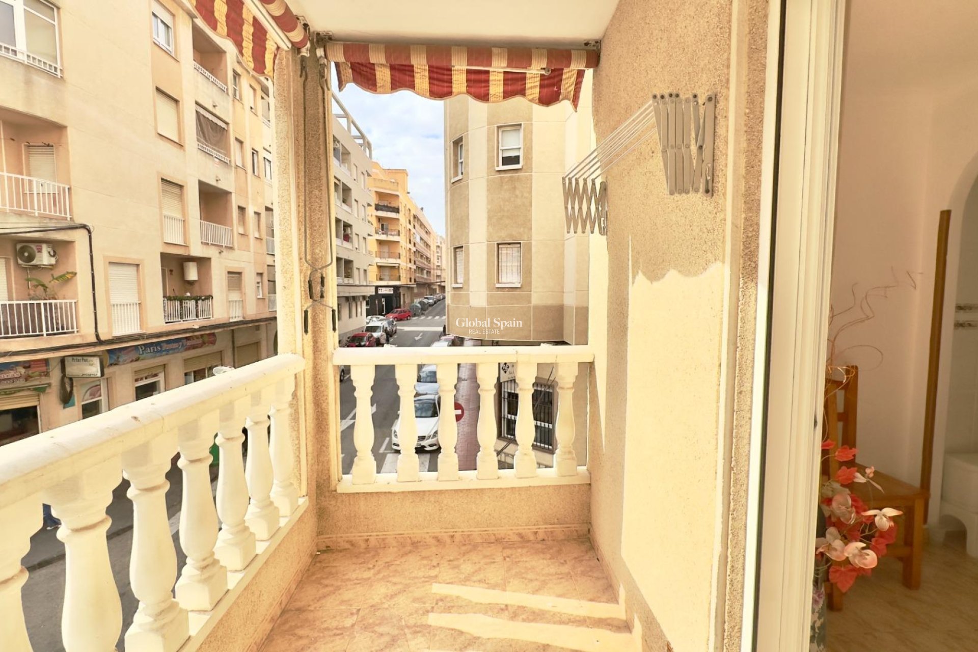 Resale - APARTMENT -
TORREVIEJA - Center