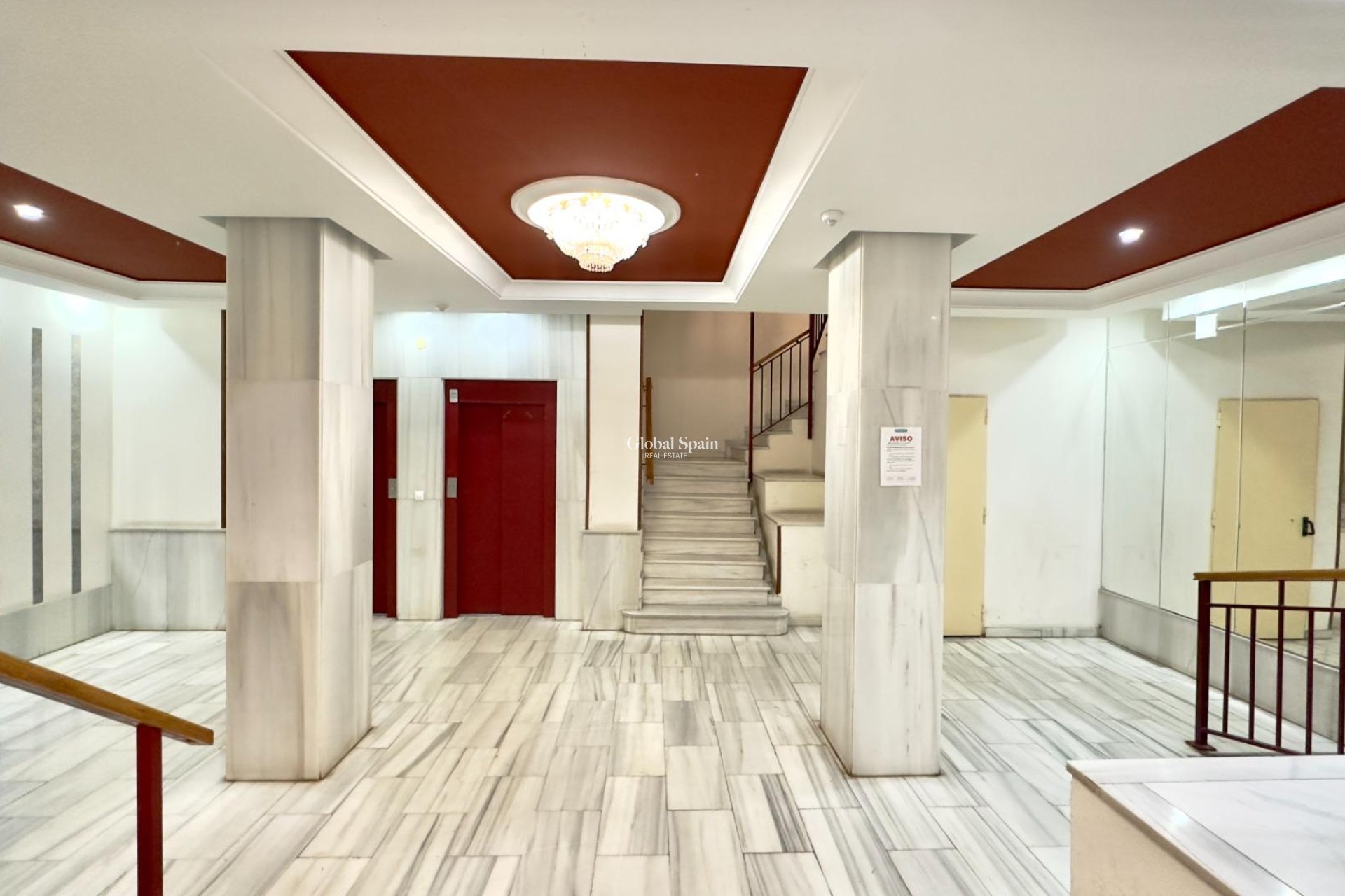 Resale - APARTMENT -
TORREVIEJA - Center