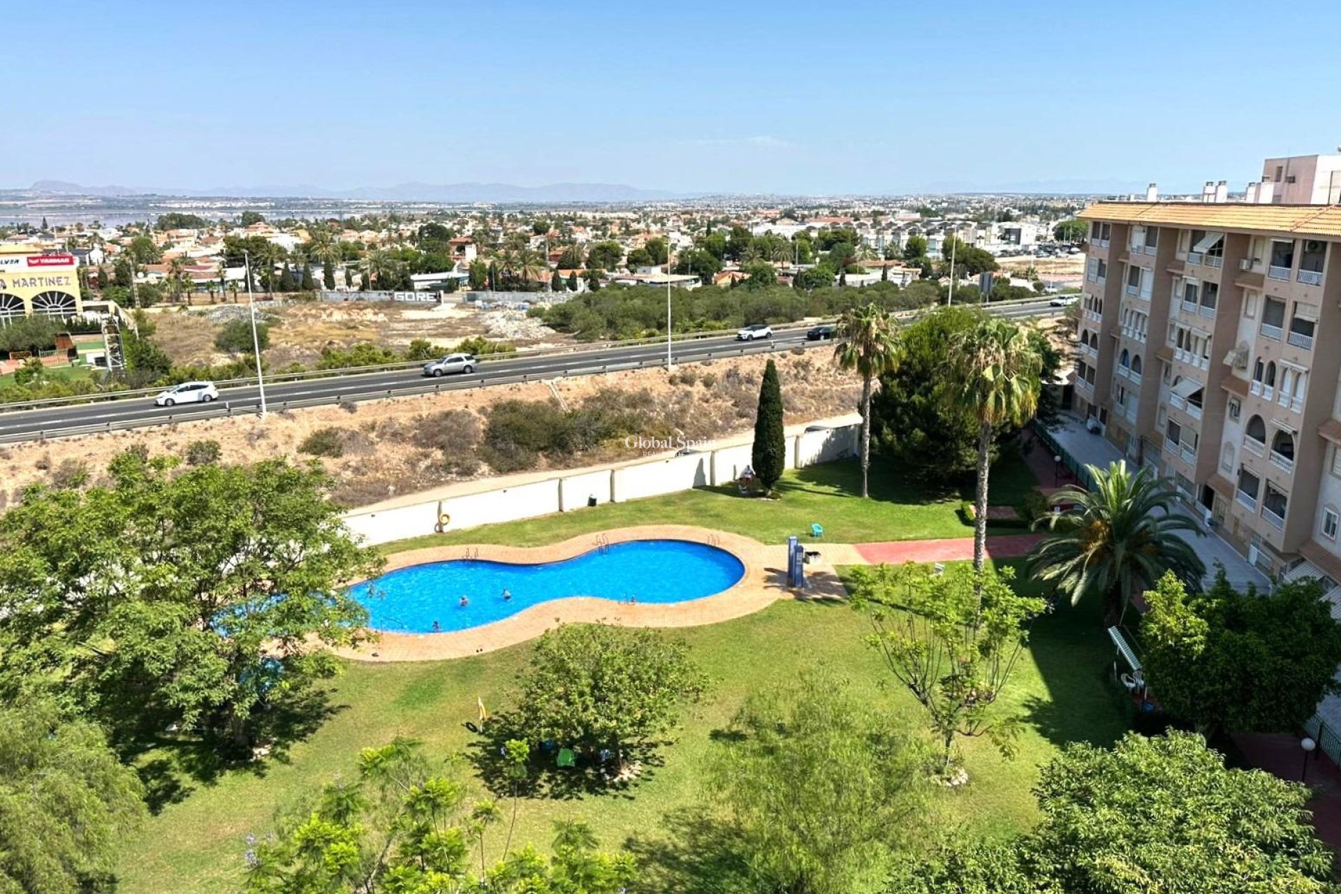 Resale - APARTMENT -
TORREVIEJA - Center