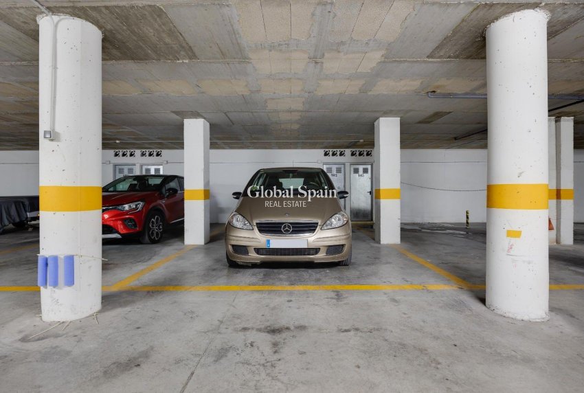 Resale - APARTMENT -
TORREVIEJA - Center