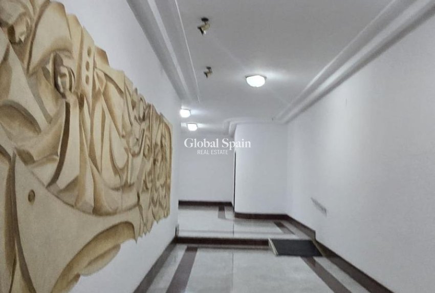 Resale - APARTMENT -
TORREVIEJA - Center