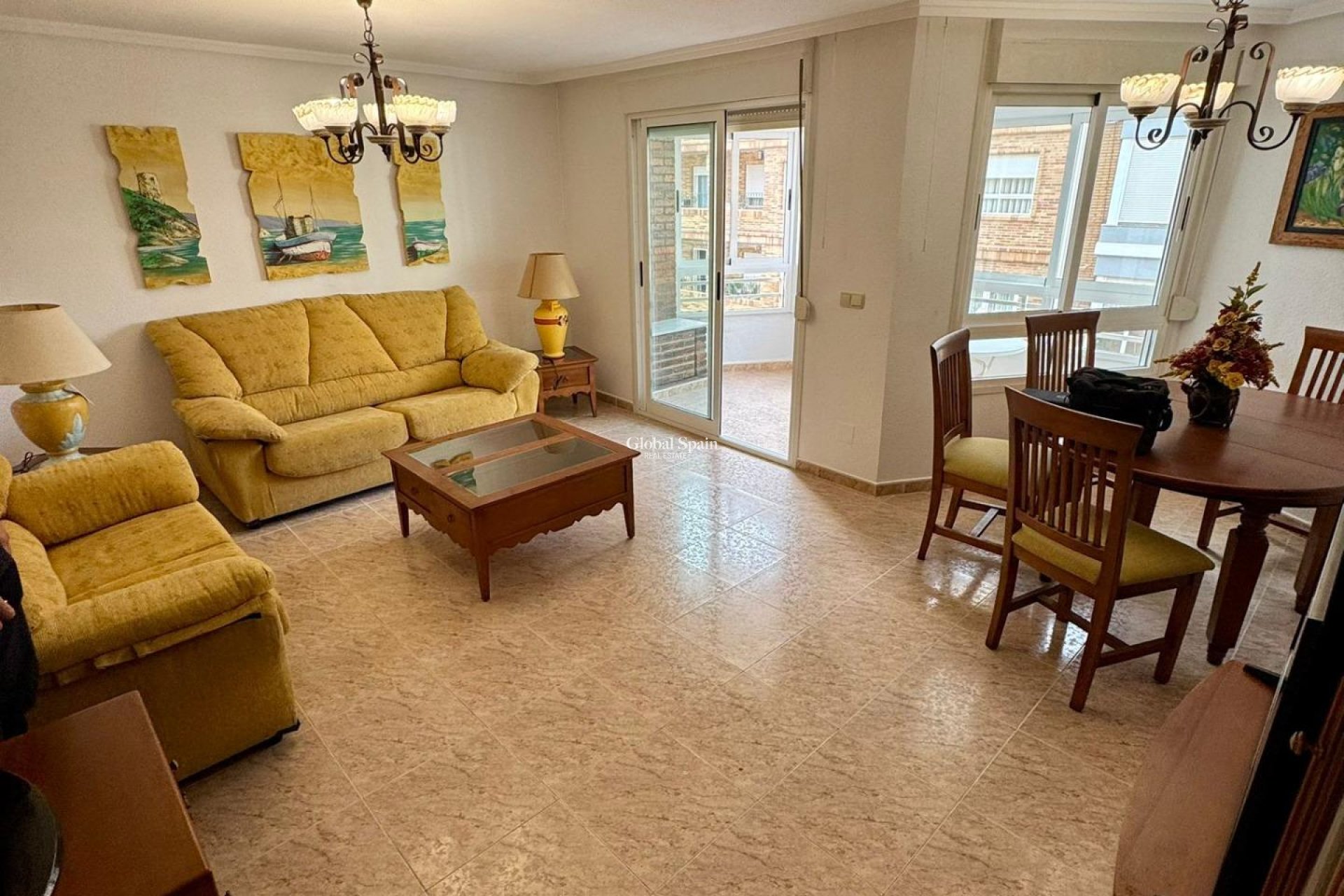 Resale - APARTMENT -
TORREVIEJA - Center