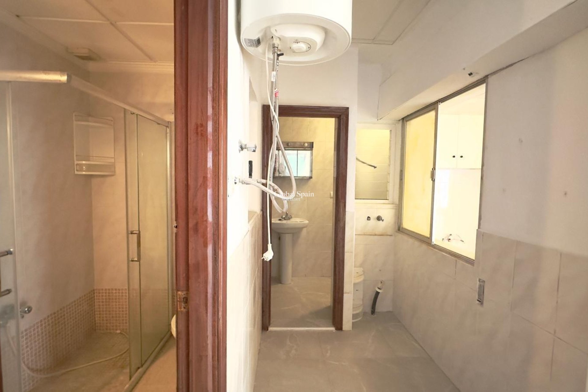 Resale - APARTMENT -
TORREVIEJA - Center