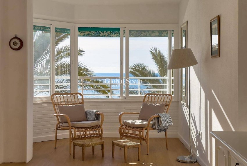 Resale - APARTMENT -
TORREVIEJA - Center