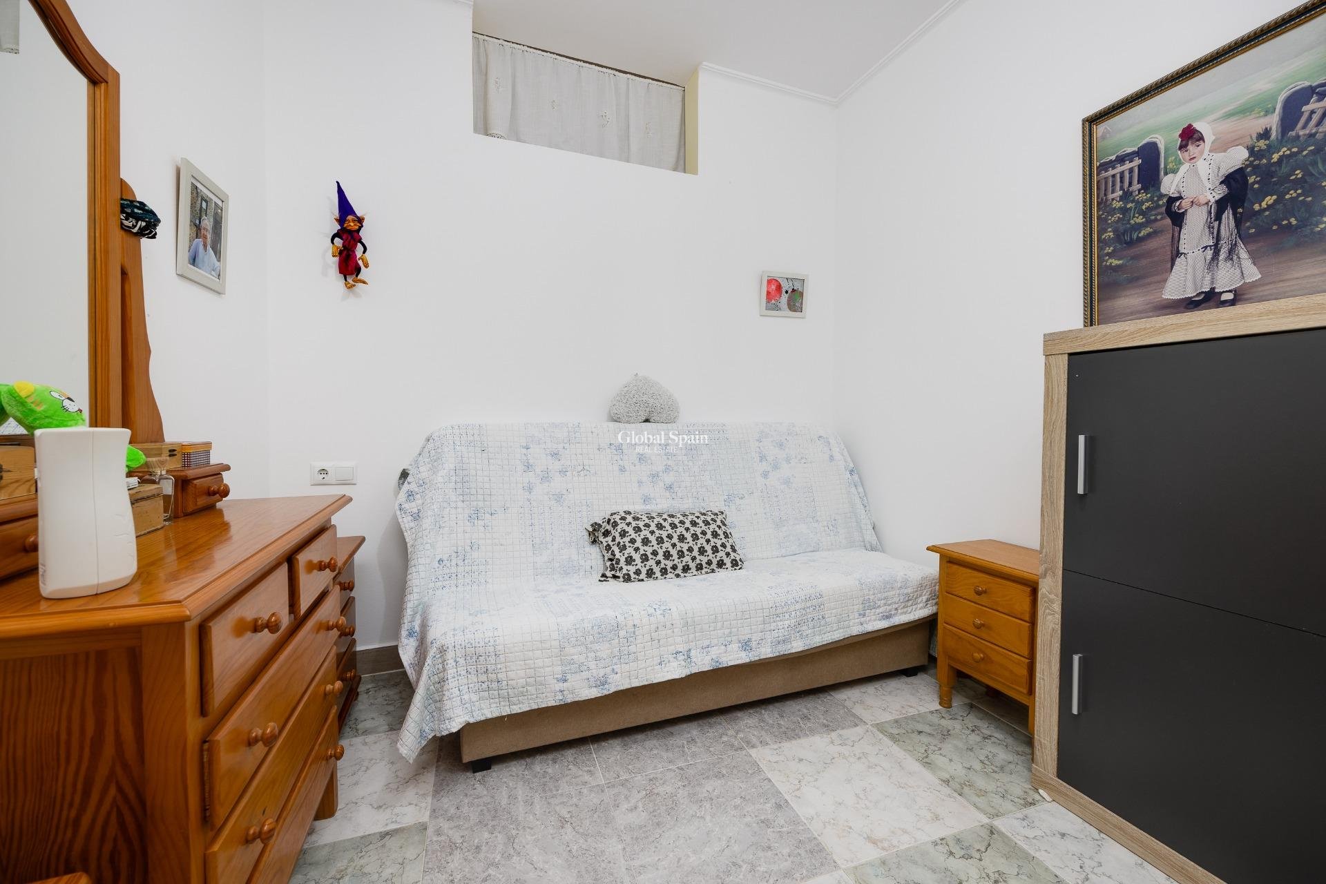 Resale - APARTMENT -
TORREVIEJA - Center