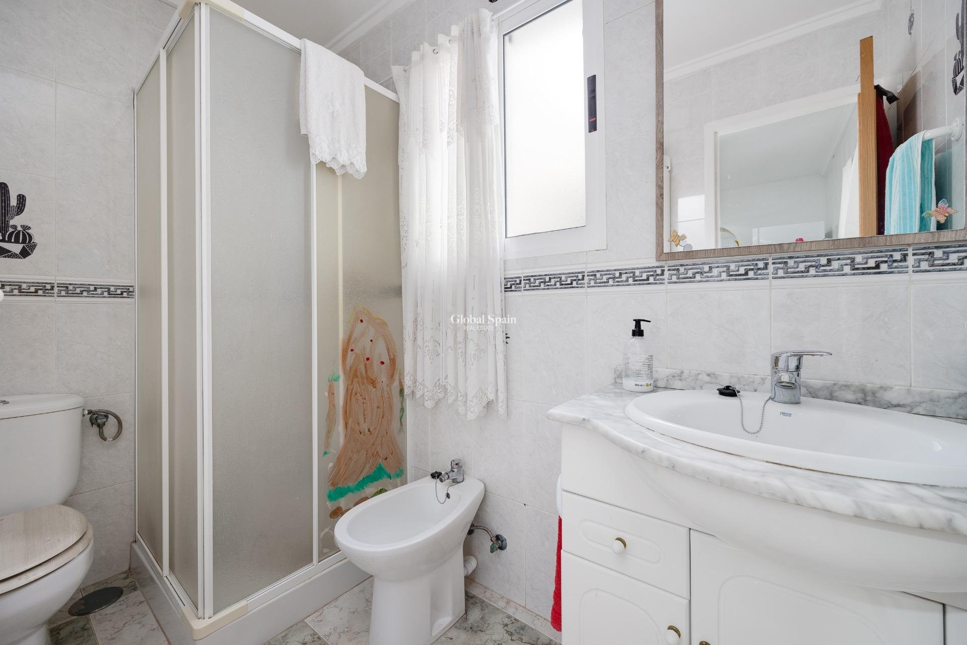 Resale - APARTMENT -
TORREVIEJA - Center