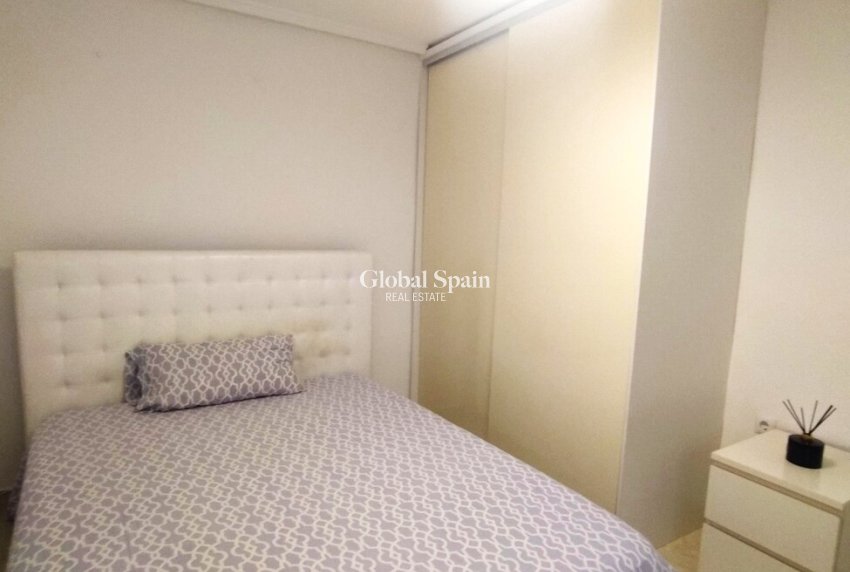 Resale - APARTMENT -
TORREVIEJA - Center