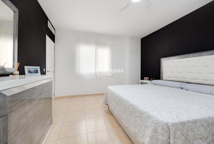 Resale - APARTMENT -
TORREVIEJA - Center