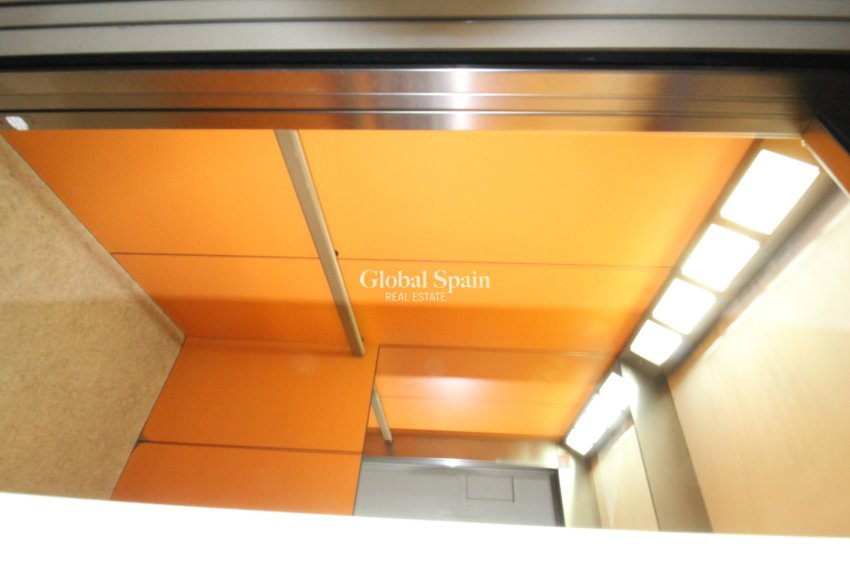 Resale - APARTMENT -
TORREVIEJA - Center