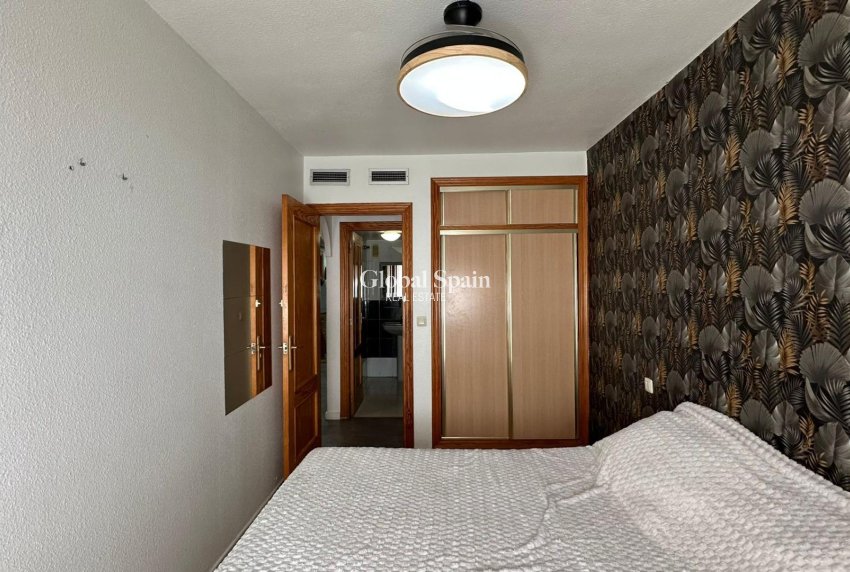 Resale - APARTMENT -
TORREVIEJA - Center