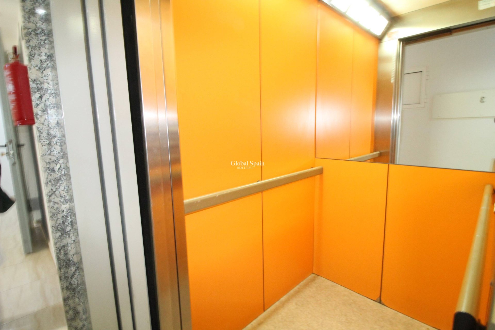 Resale - APARTMENT -
TORREVIEJA - Center