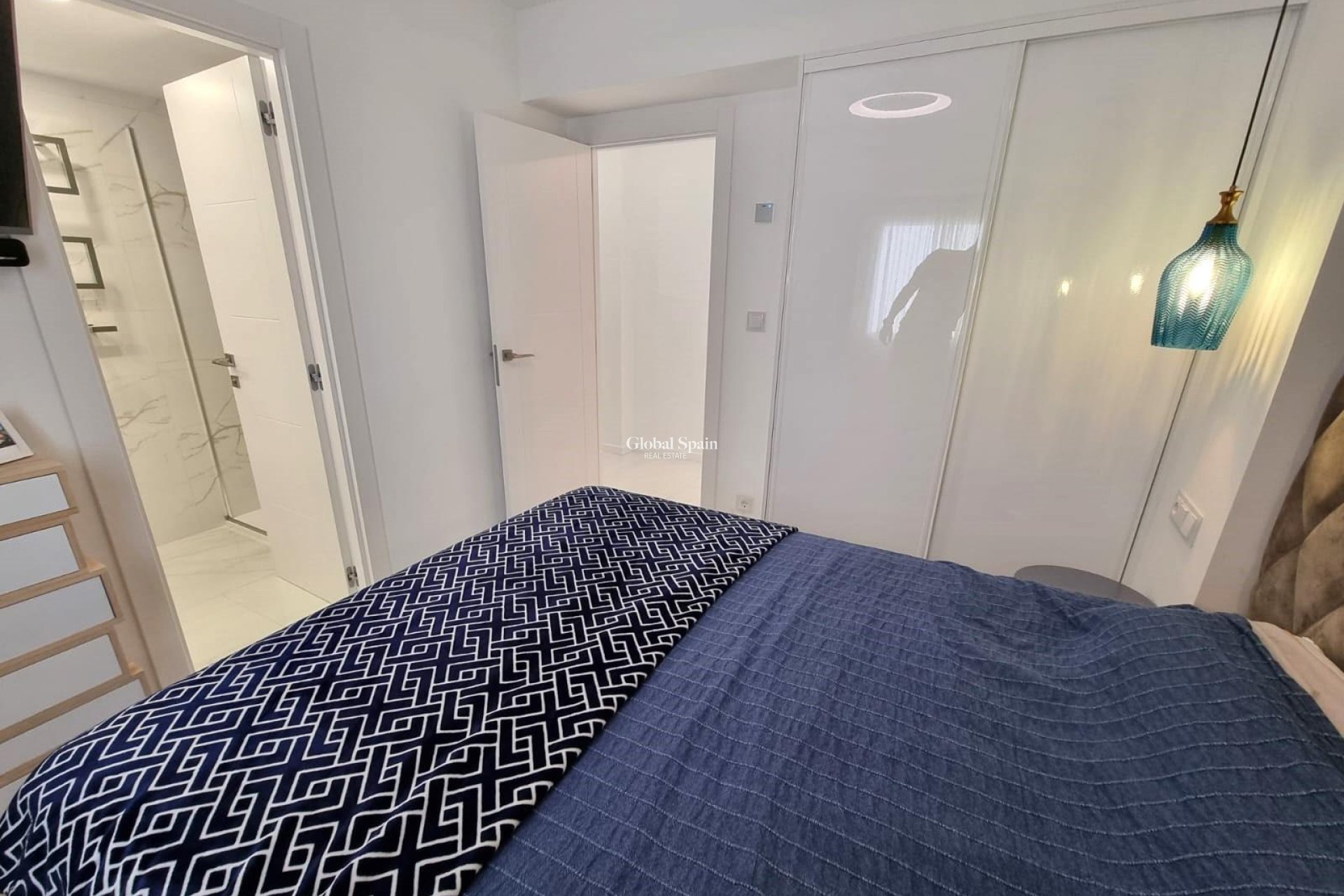 Resale - APARTMENT -
TORREVIEJA - Center