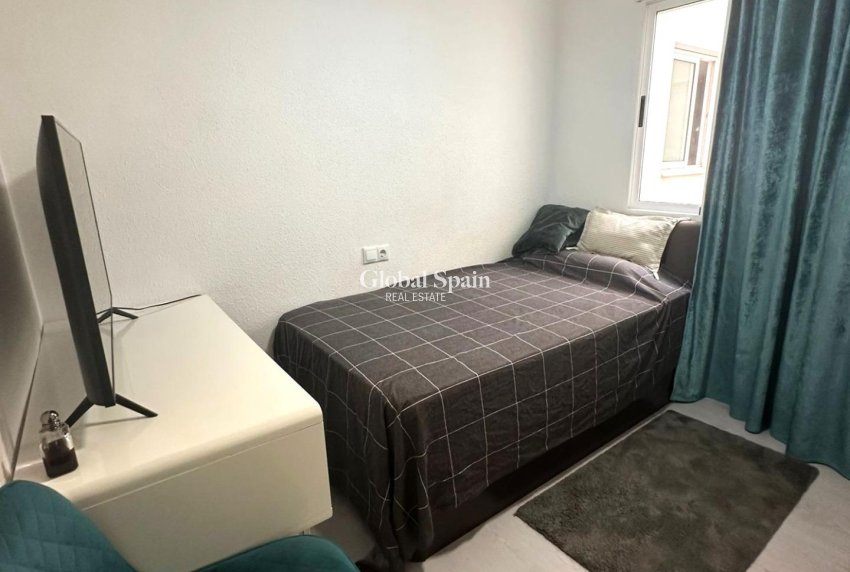 Resale - APARTMENT -
TORREVIEJA - Center