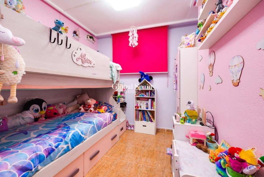 Resale - APARTMENT -
TORREVIEJA - Center