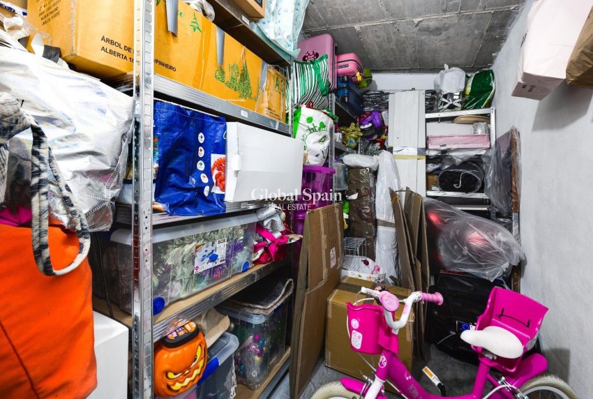 Resale - APARTMENT -
TORREVIEJA - Center