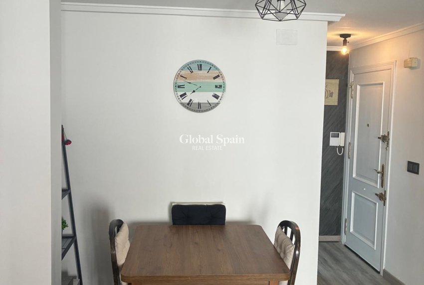 Resale - APARTMENT -
TORREVIEJA - Center