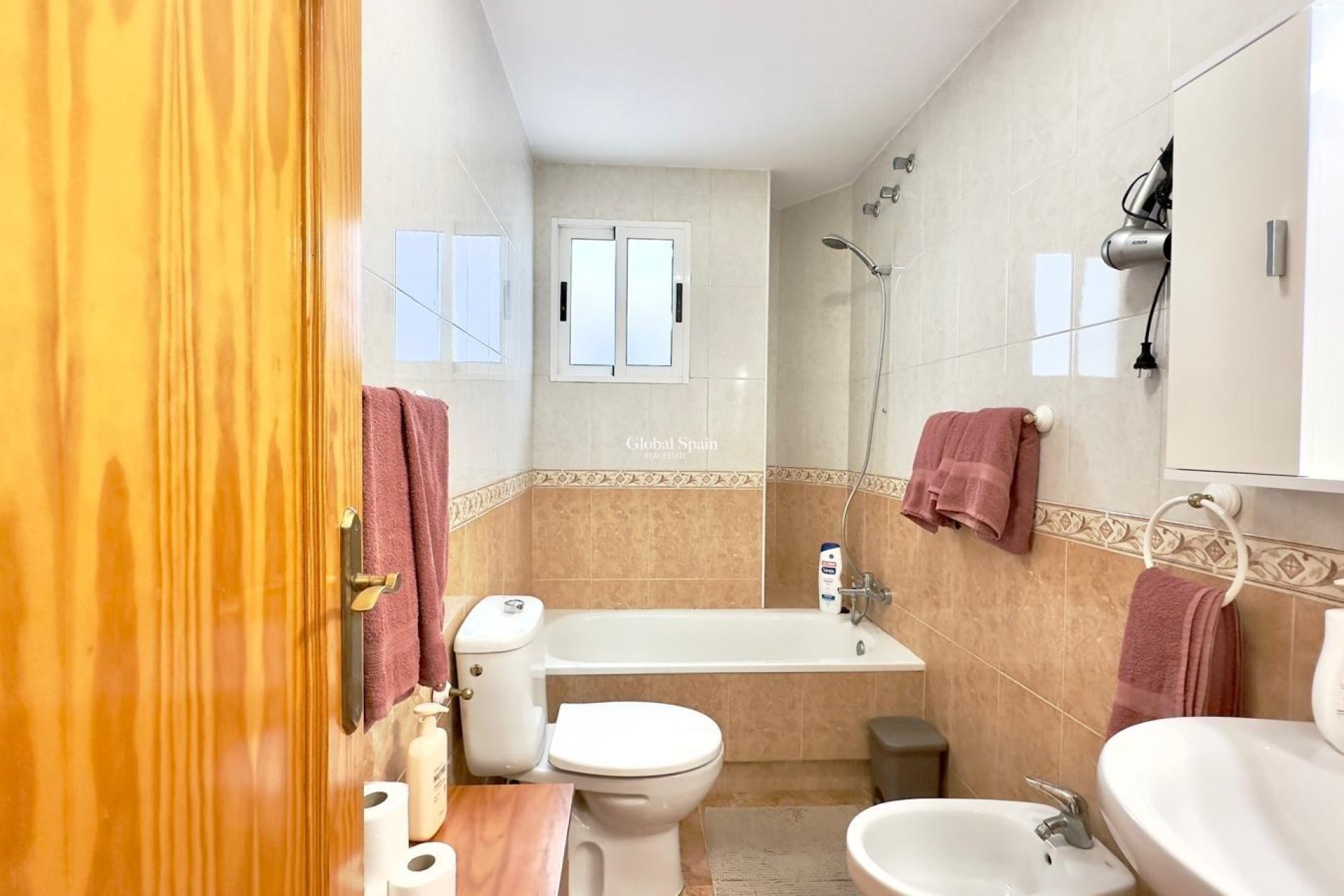 Resale - APARTMENT -
TORREVIEJA - Center