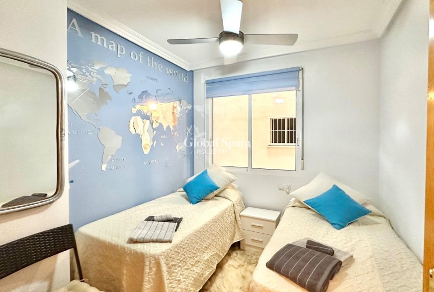 Resale - APARTMENT -
TORREVIEJA - Center