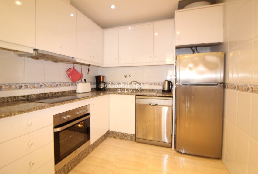 Resale - APARTMENT -
TORREVIEJA - Center