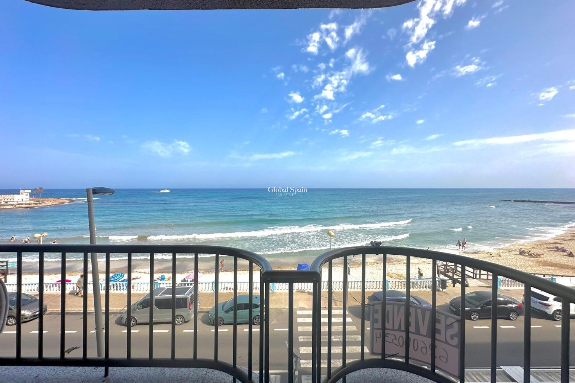 Resale - APARTMENT -
TORREVIEJA - Center