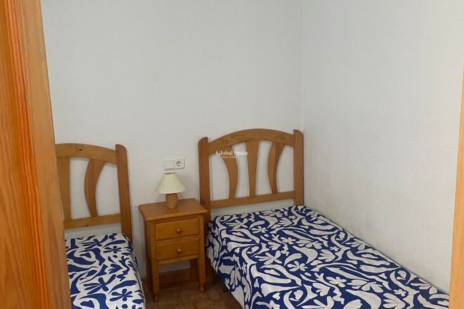 Resale - APARTMENT -
TORREVIEJA - Center