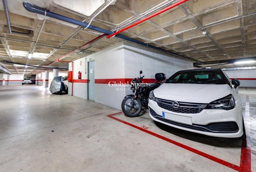 Resale - APARTMENT -
TORREVIEJA - Center