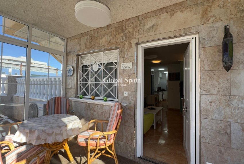 Resale - APARTMENT -
TORREVIEJA - Center