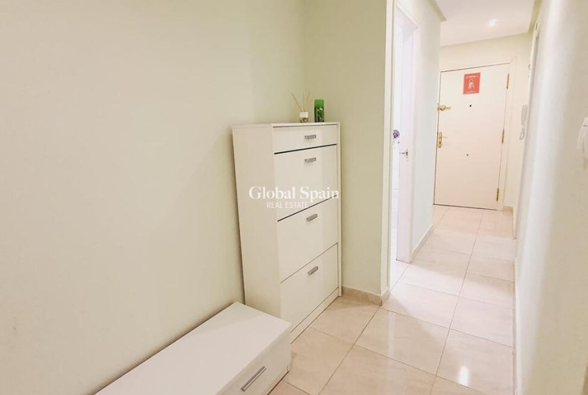 Resale - APARTMENT -
TORREVIEJA - Center
