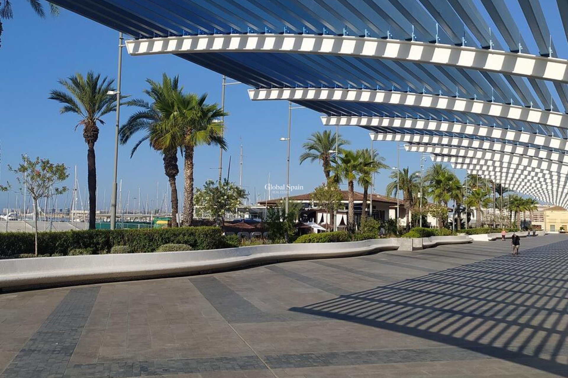Resale - APARTMENT -
TORREVIEJA - Center