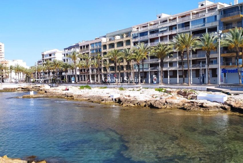 Resale - APARTMENT -
TORREVIEJA - Center