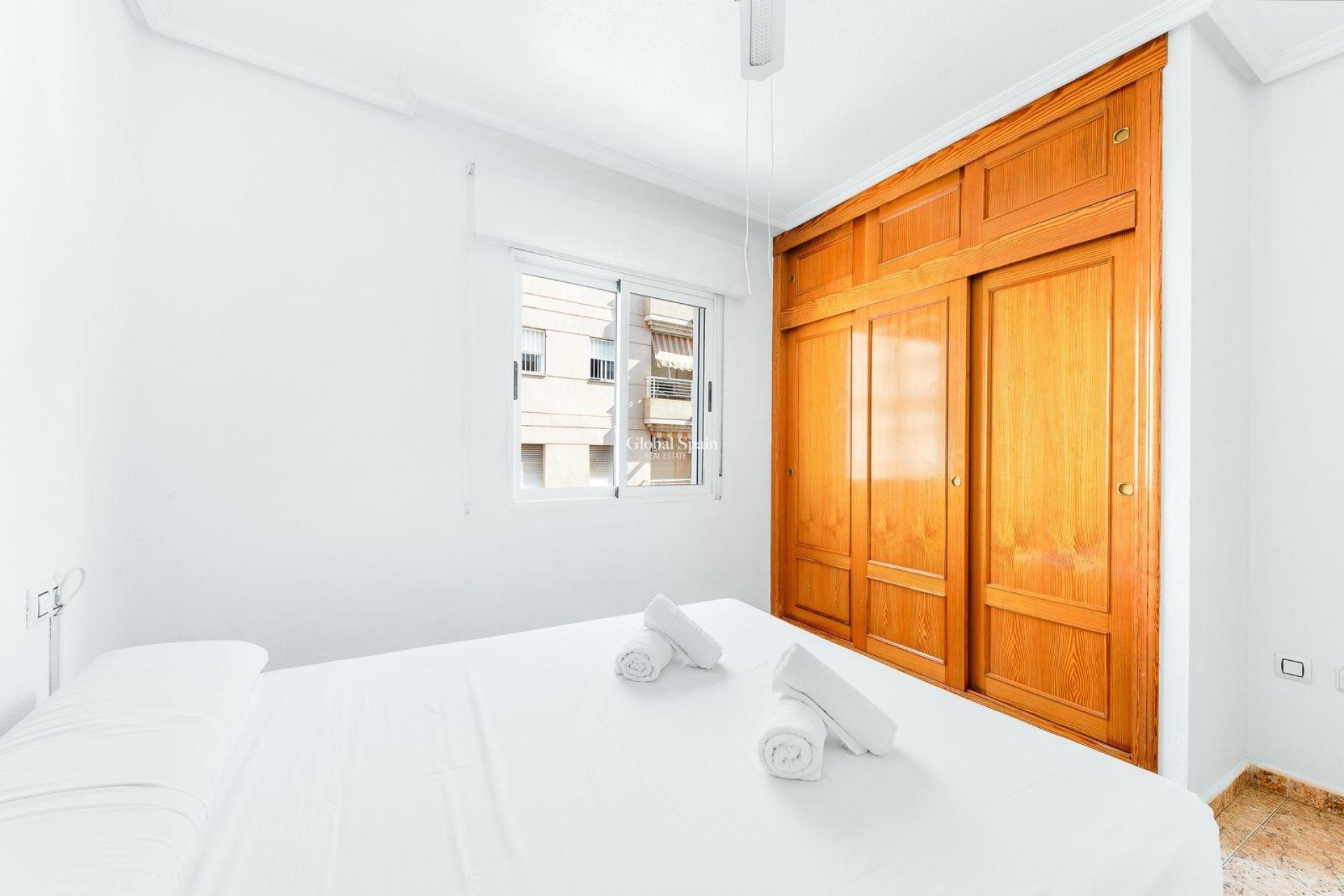 Resale - APARTMENT -
TORREVIEJA - Center