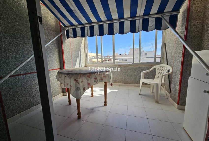 Resale - APARTMENT -
TORREVIEJA - Center