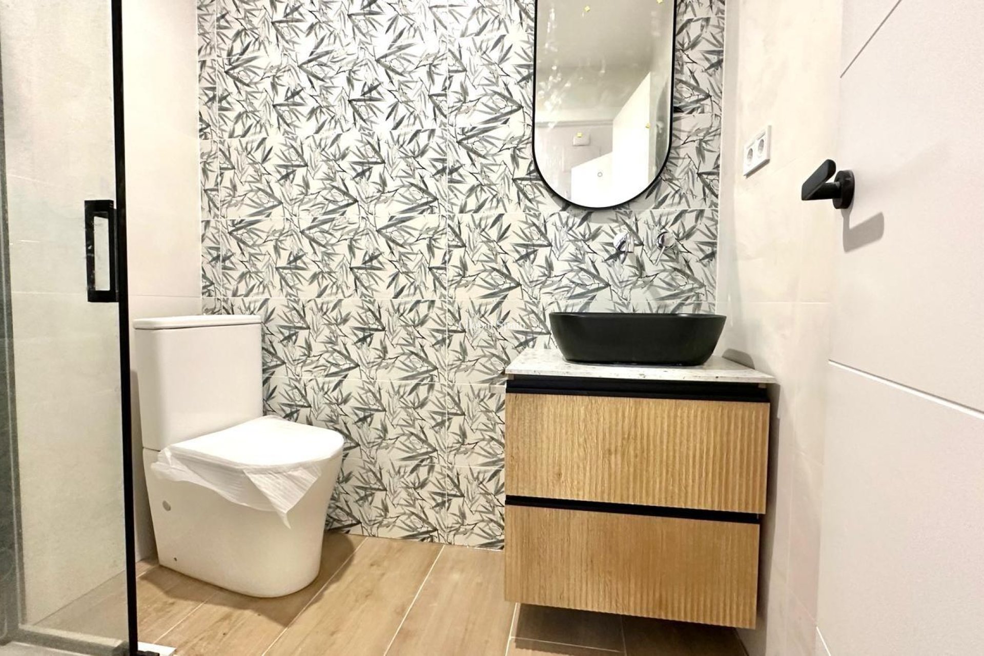 Resale - APARTMENT -
TORREVIEJA - Center