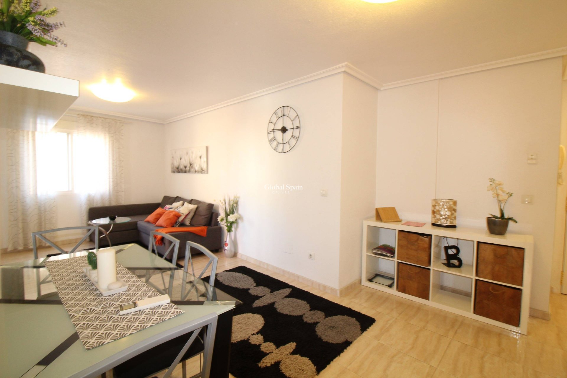 Resale - APARTMENT -
TORREVIEJA - Center