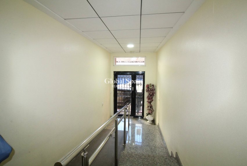 Resale - APARTMENT -
TORREVIEJA - Center