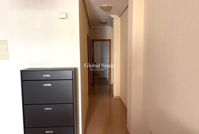 Resale - APARTMENT -
TORREVIEJA - Center