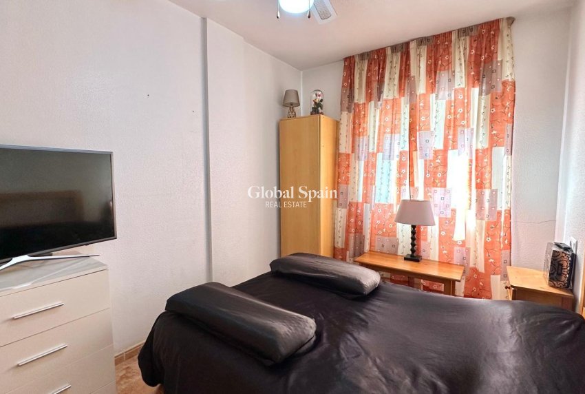 Resale - APARTMENT -
TORREVIEJA - Center