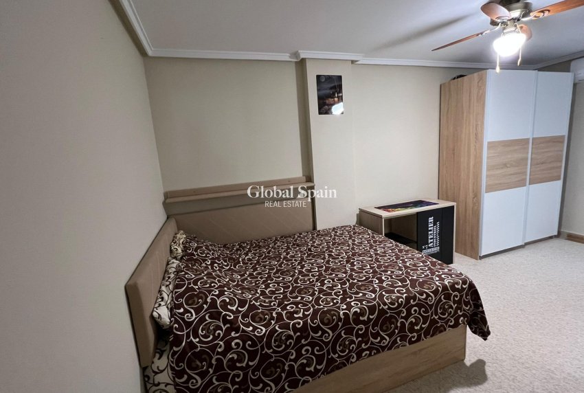 Resale - APARTMENT -
TORREVIEJA - Center