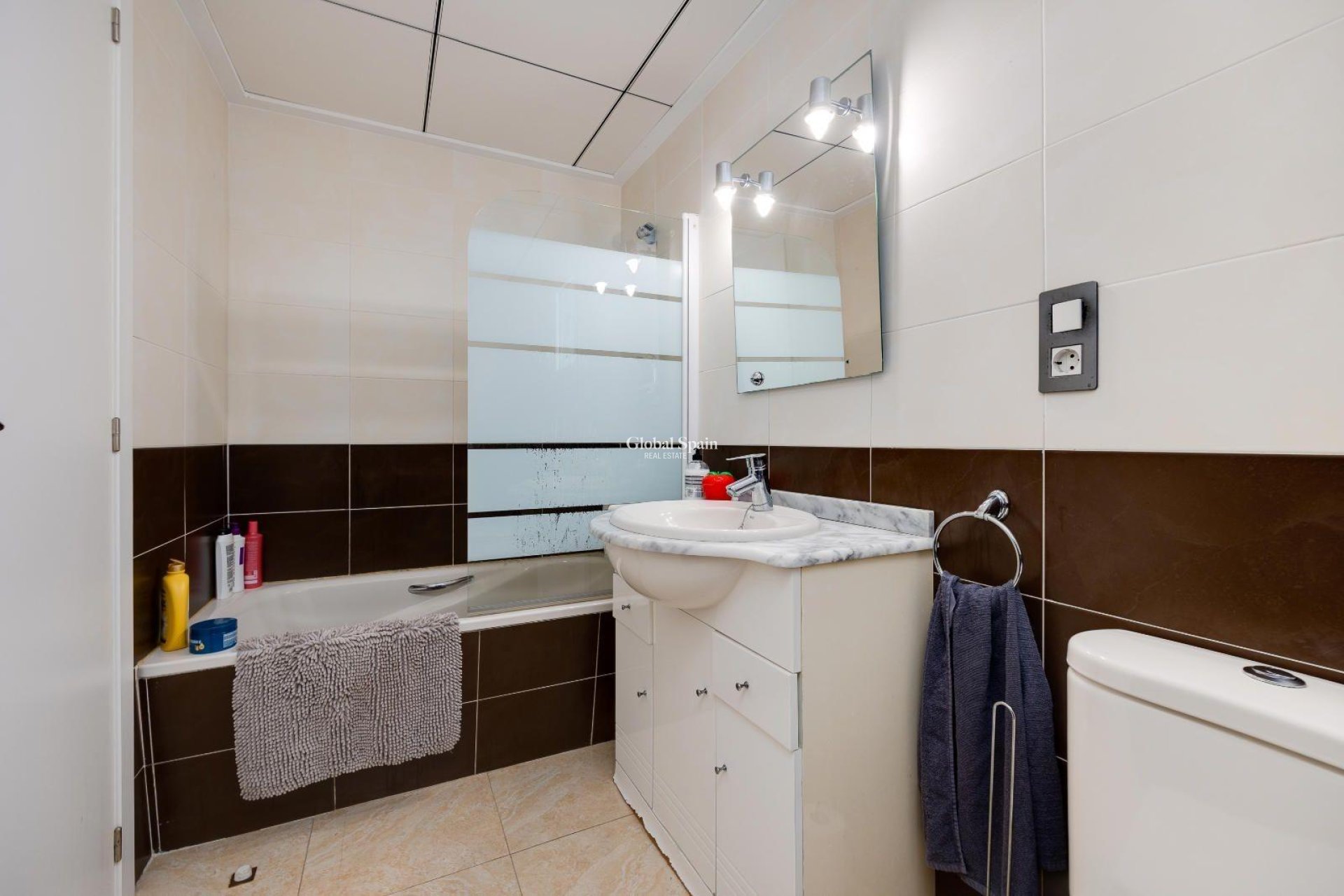 Resale - APARTMENT -
TORREVIEJA - Center
