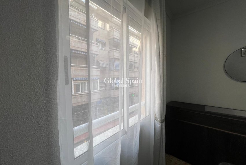 Resale - APARTMENT -
TORREVIEJA - Center