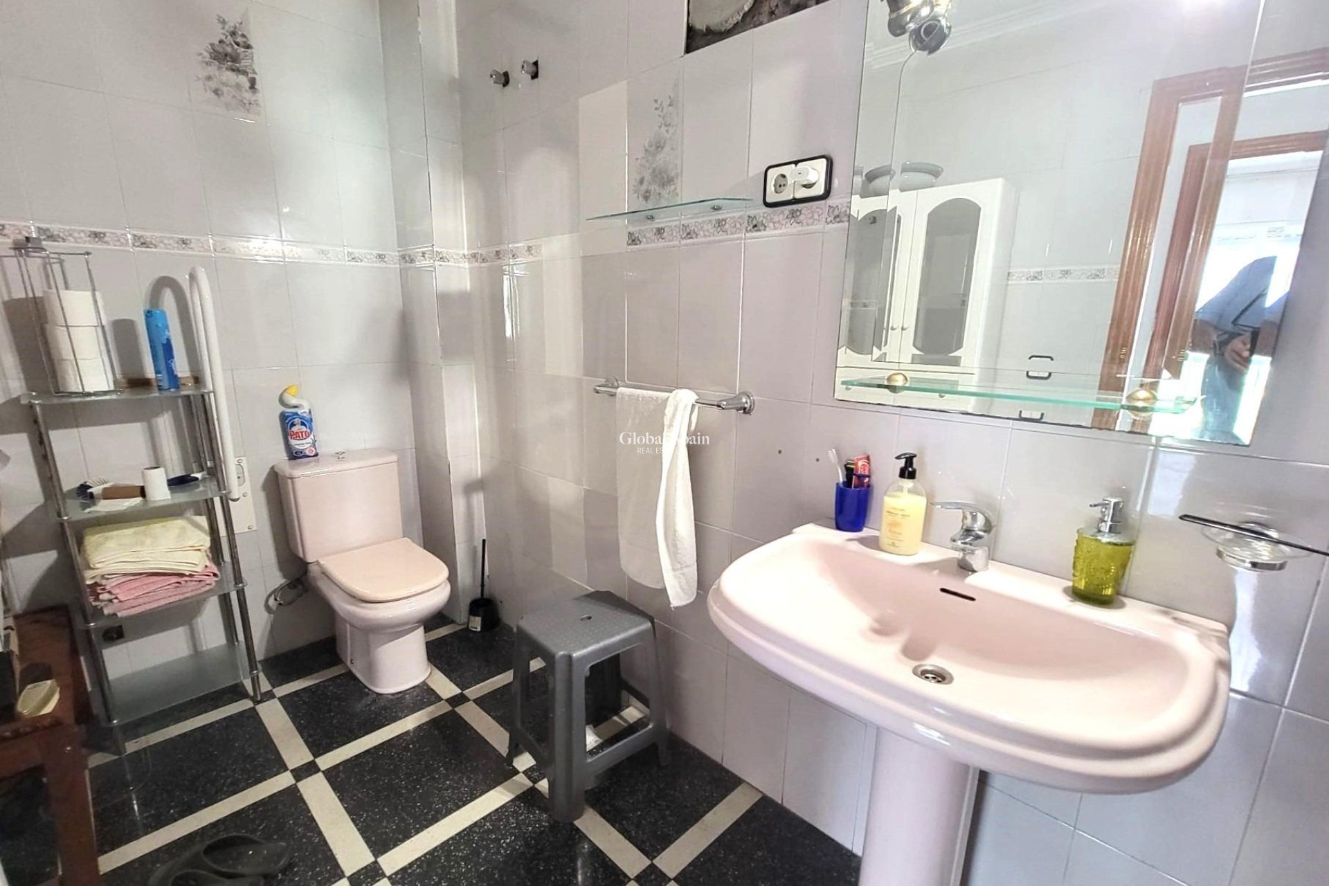 Resale - APARTMENT -
TORREVIEJA - Center