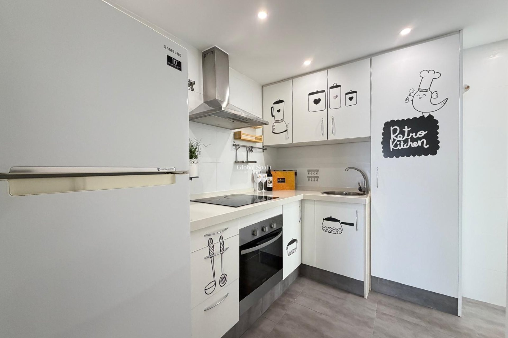 Resale - APARTMENT -
TORREVIEJA - Center