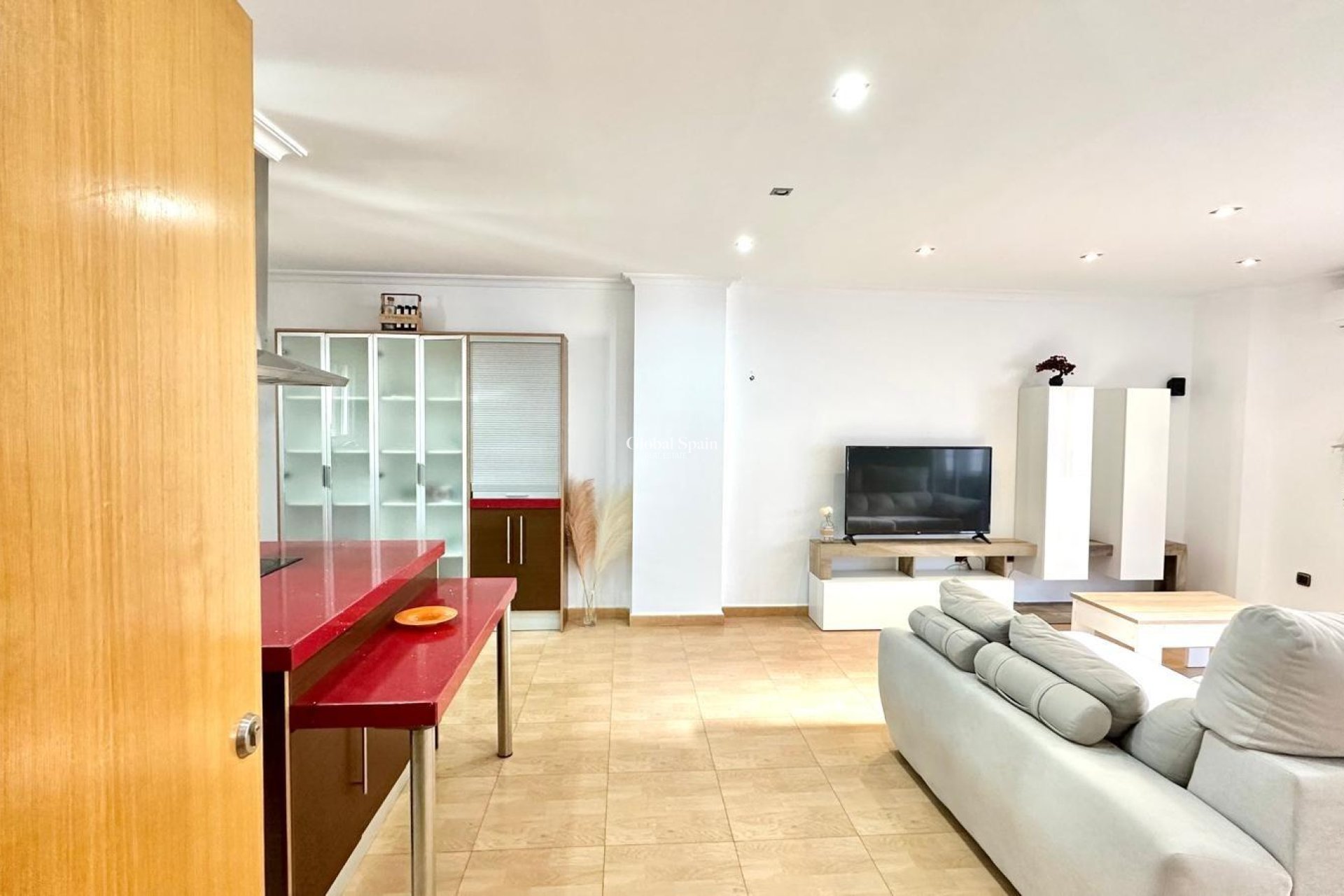 Resale - APARTMENT -
TORREVIEJA - Center