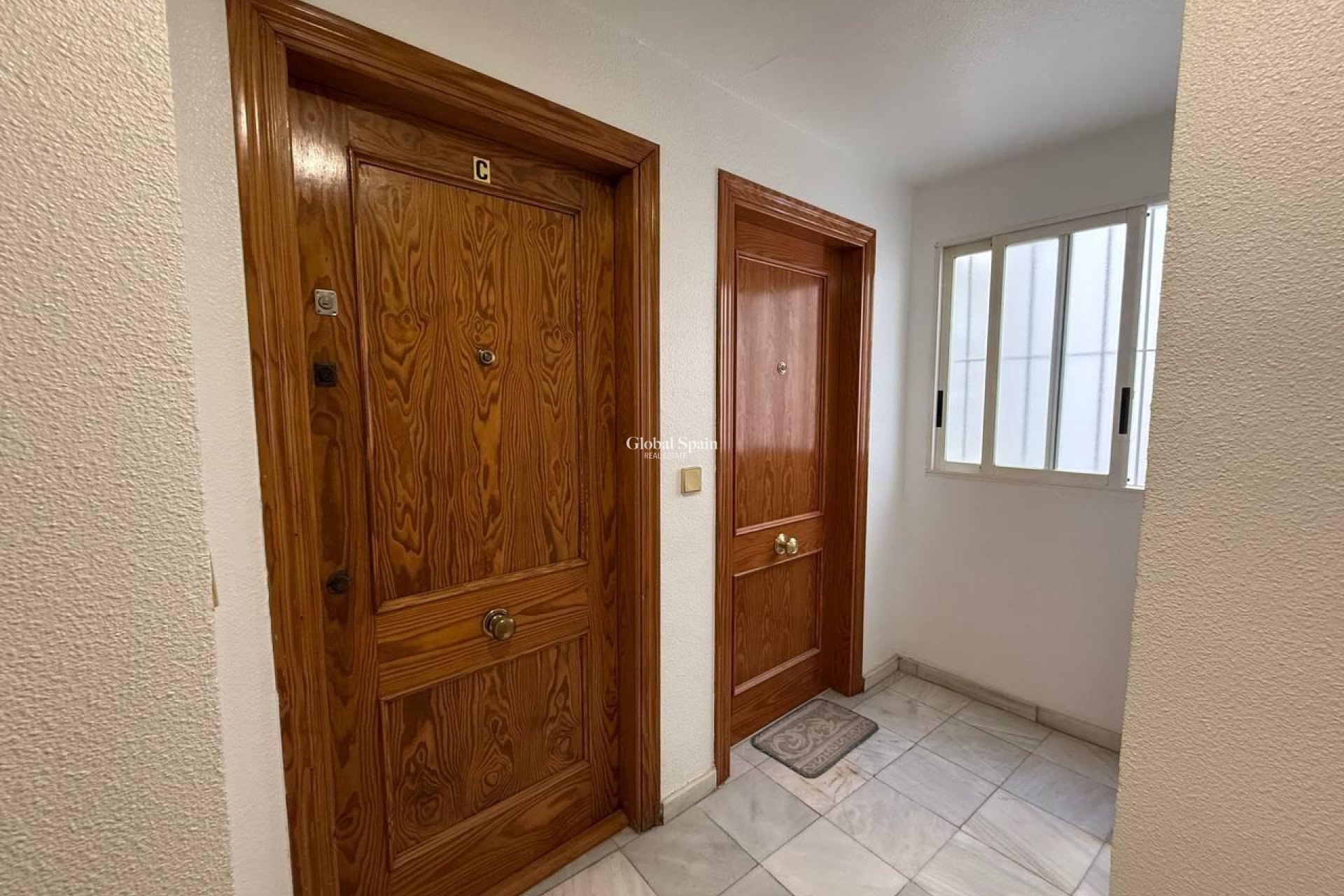Resale - APARTMENT -
TORREVIEJA - Center