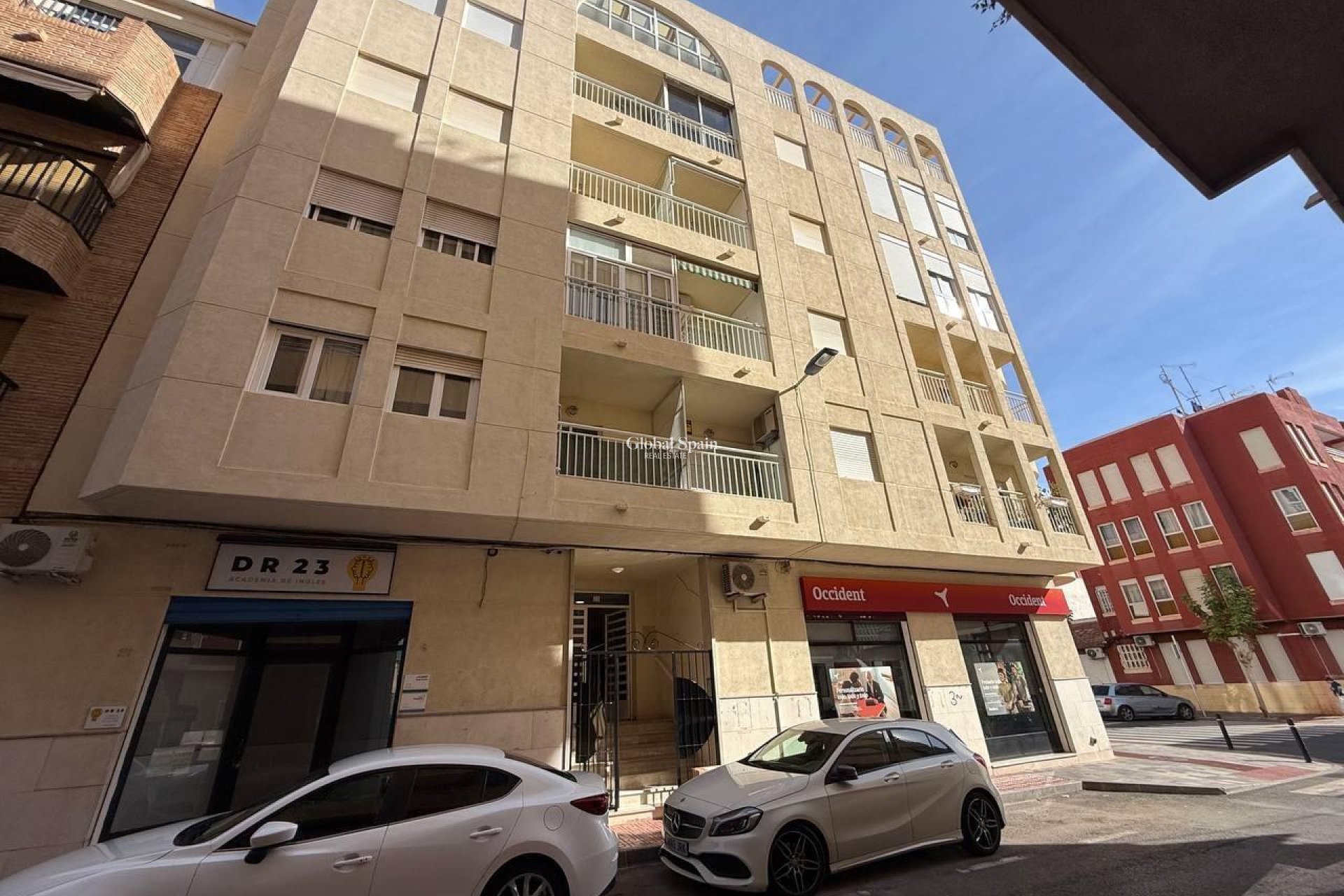 Resale - APARTMENT -
TORREVIEJA - Center